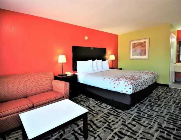 Travel Inn Eutaw 9
